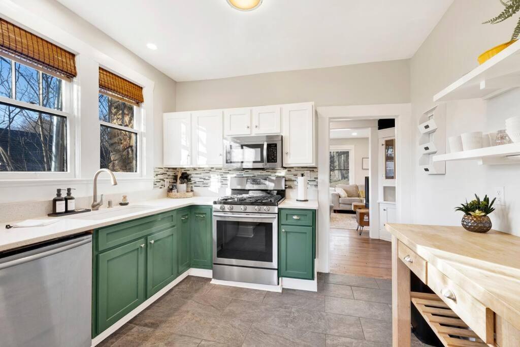 Historic Family Getaway Mins From Downtown Vila Birmingham Exterior foto